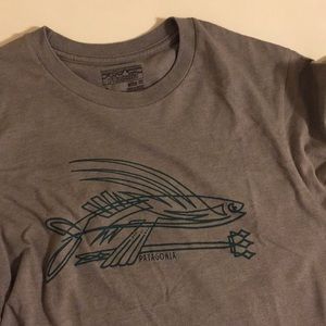 Slim fit Patagonia fish tee